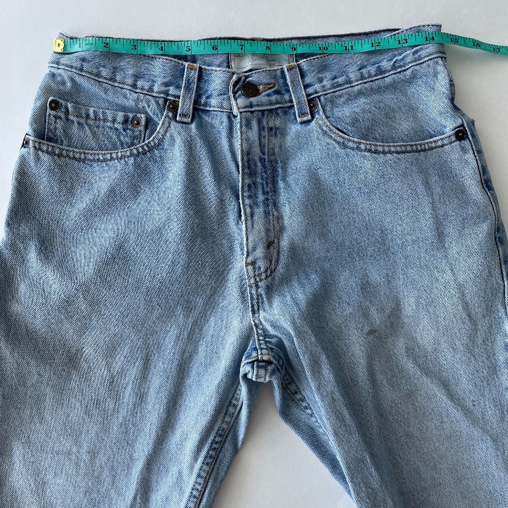 Vintage Levi's high rise light wash denim jeans - Picture 5 of 11